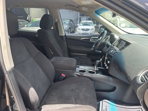 Used 2015 Nissan Pathfinder SV FWD image 13