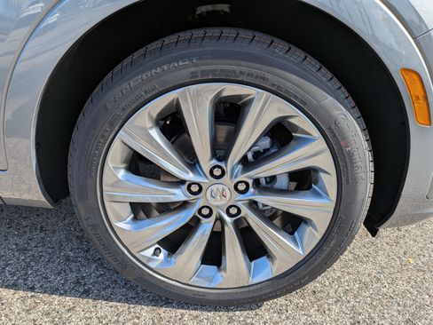 New 2026 Buick Envista Avenir FWD image 12