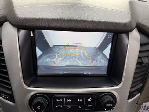 Used 2017 GMC Yukon SLT AWD/4WD image 23