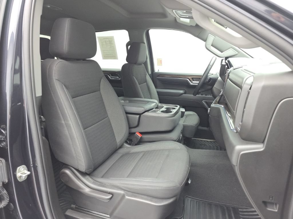 Used 2023 Chevrolet Silverado 1500 LT AWD/4WD image 46