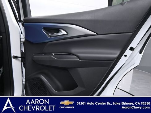 New 2026 Chevrolet Equinox EV LT image 33