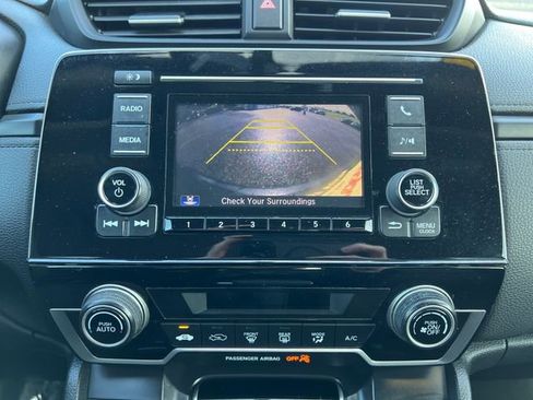 Used 2017 Honda CR-V LX image 25