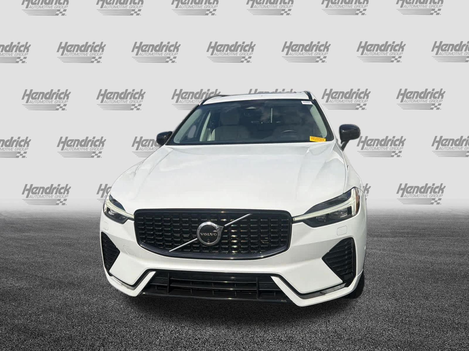 Used 2024 Volvo XC60 B5 Plus w/ Climate Package AWD/4WD image 6