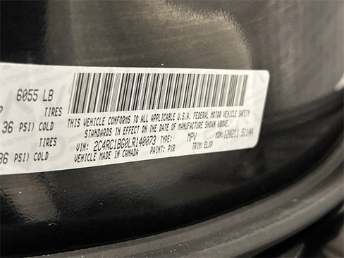 Used 2020 Chrysler Pacifica Touring-L image 27