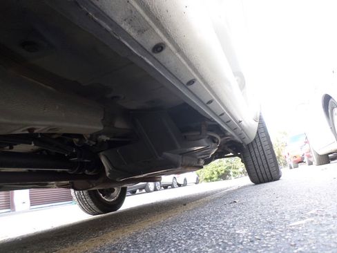 Used 2004 Toyota Highlander Limited image 32