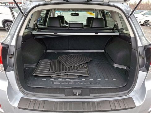 Used 2012 Subaru Outback 2.5i Limited image 27