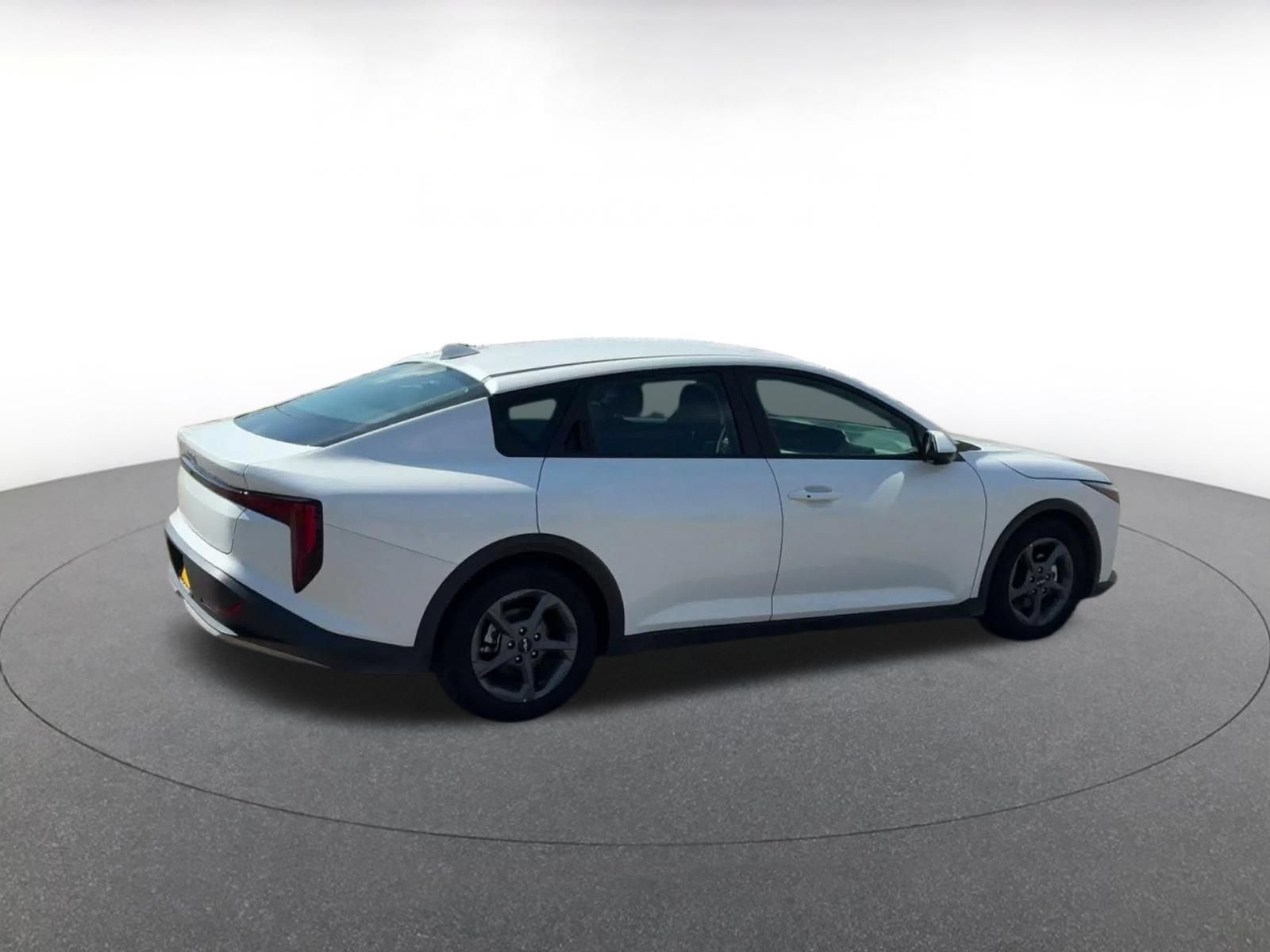 Used 2025 Kia K4 FWD image 13