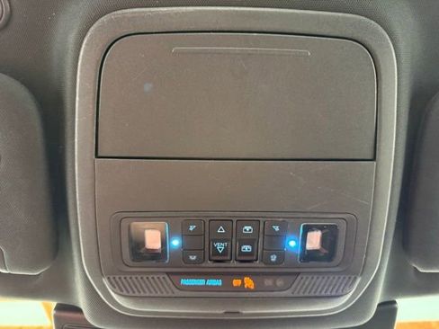 Used 2020 Ford Explorer Limited AWD/4WD image 19