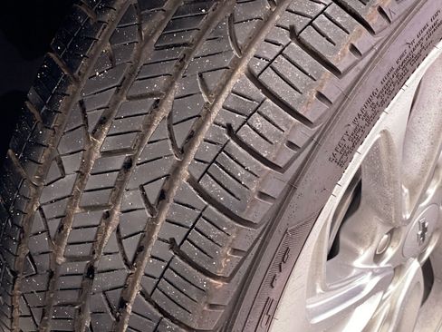 Used 2022 Chevrolet Bolt EUV LT image 13