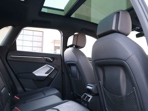 Used 2022 Audi Q3 2.0T Premium Plus w/ Premium Plus Package image 29