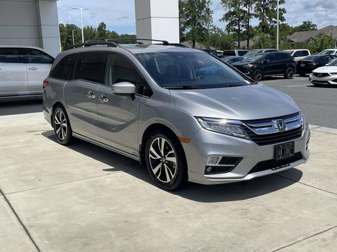 Used 2018 Honda Odyssey Elite image 5
