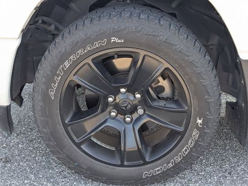 Used 2021 RAM 1500 Big Horn image 10