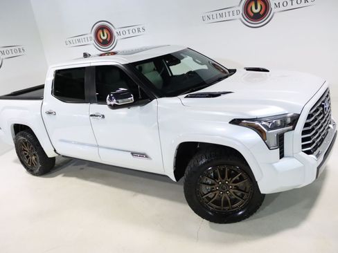 Used 2024 Toyota Tundra Capstone AWD/4WD image 77