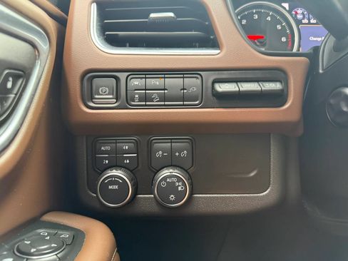 Used 2021 Chevrolet Tahoe High Country AWD/4WD image 22