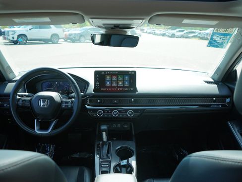 Used 2024 Honda Civic Touring image 13