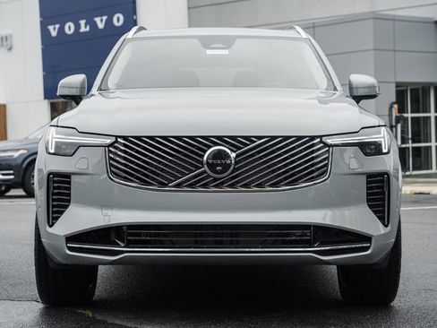 New 2026 Volvo XC90 B6 Plus w/ Protection Package Premier image 2