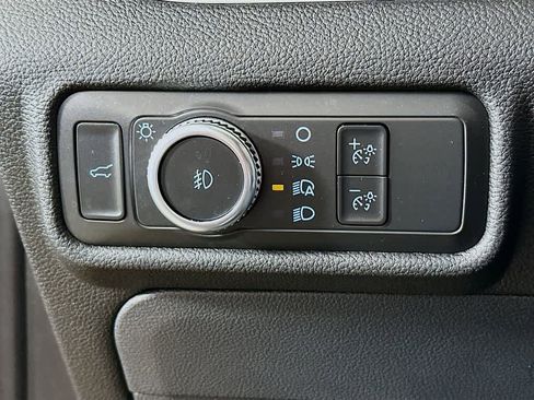 Certified 2022 Ford Explorer XLT w/ Equipment Group 202A image 27