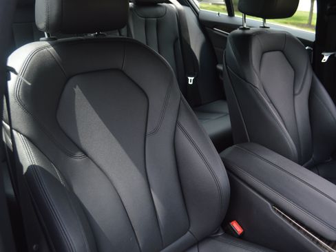 Used 2020 BMW 530i RWD image 39