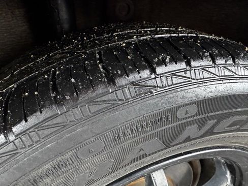 Used 2014 Toyota Prius Three image 36