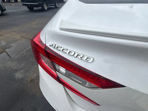 Used 2020 Honda Accord Sport image 5
