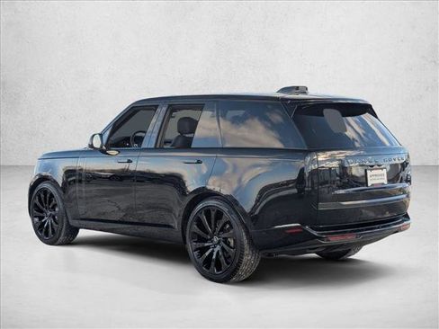 Used 2023 Land Rover Range Rover SE image 8