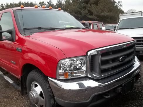 Used 2004 Ford F350 XLT RWD image 2