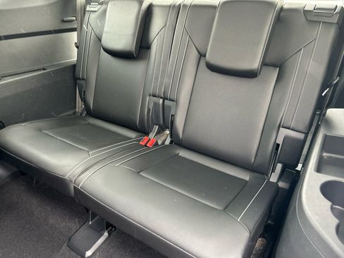 Used 2021 Volkswagen Atlas SE w/ Towing Package image 24