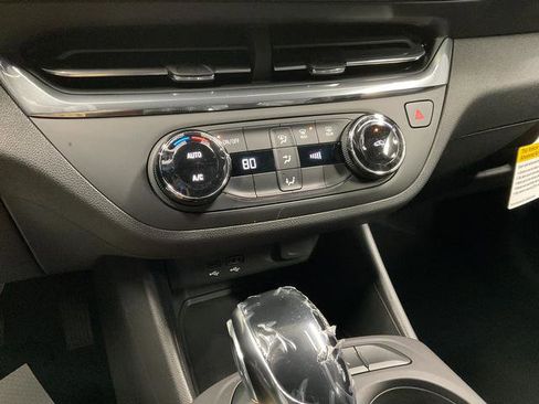 New 2026 Buick Envista Preferred image 14