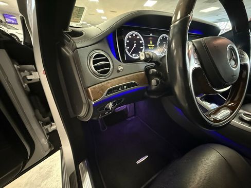 Used 2016 Mercedes-Benz S 550 Sedan w/ Premium Package image 26