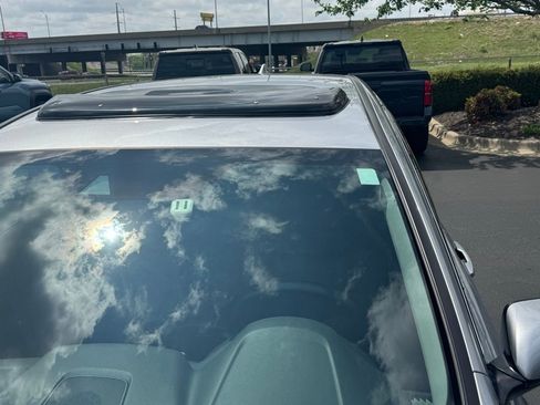 Used 2018 Honda CR-V EX-L image 9