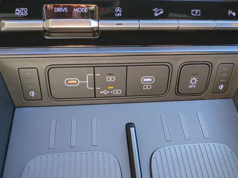 Used 2024 Hyundai Santa Fe Calligraphy image 22