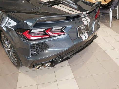 Used 2021 Chevrolet Corvette Stingray Premium Conv w/ Z51 Performance Package RWD image 9