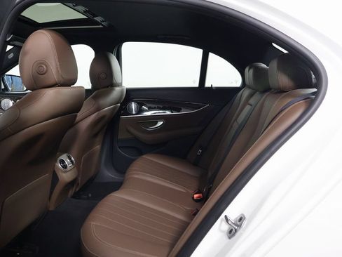 Used 2020 Mercedes-Benz E 350 Sedan image 11