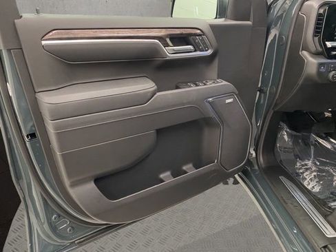 New 2026 Chevrolet Silverado 1500 LTZ w/ Technology Package AWD/4WD image 26