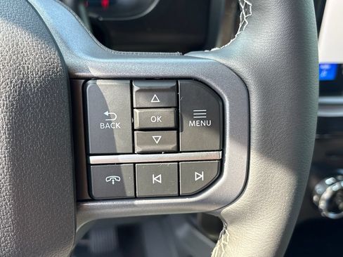 New 2026 Ford F250 Lariat w/ Black Appearance Package AWD/4WD image 18