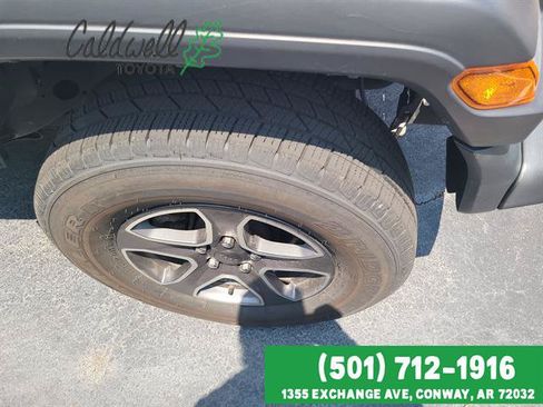 Used 2020 Jeep Wrangler Sport AWD/4WD image 3