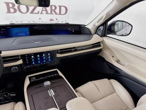 New 2027 Lincoln Navigator Reserve w/ Jet Appearance Package AWD/4WD image 25