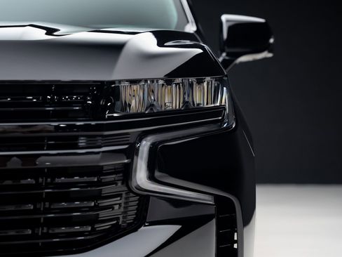 Used 2024 Chevrolet Suburban RST w/ Luxury Package image 10