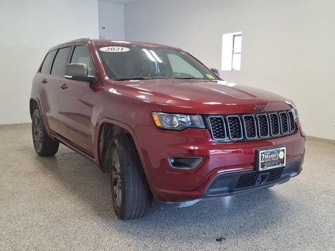 Used 2021 Jeep Grand Cherokee 80th Anniversary w/ Quick Order Package 28K 80th AWD/4WD image 3