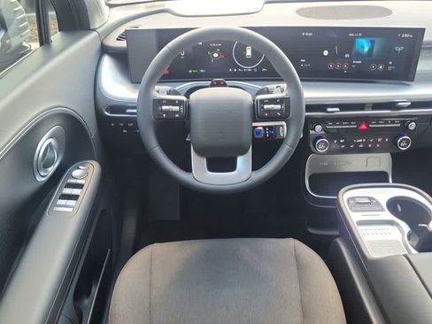 New 2026 Hyundai Ioniq 9 SE image 13