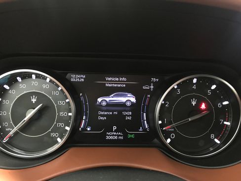 Used 2021 Maserati Levante image 18