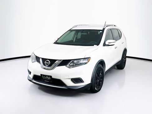 Used 2016 Nissan Rogue S w/ Appearance Package FWD image 3