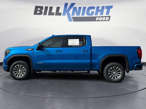 Used 2023 GMC Sierra 1500 AT4 w/ Technology Package AWD/4WD image 2