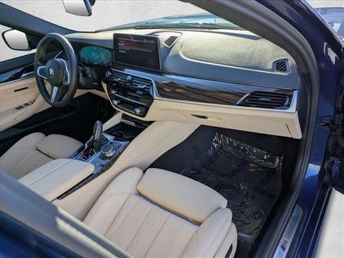 Used 2023 BMW 540i w/ M Sport Package image 21