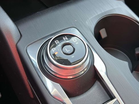 New 2025 Ford Escape SE image 17