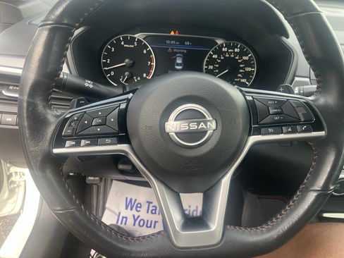 Used 2024 Nissan Altima 2.5 SR FWD image 23