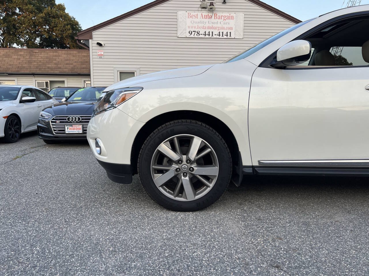 Used 2015 Nissan Pathfinder Platinum AWD/4WD image 35