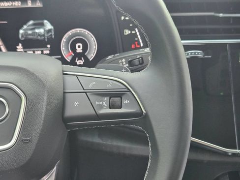 Certified 2023 Audi Q8 Premium Plus w/ Premium Plus Package AWD/4WD image 37
