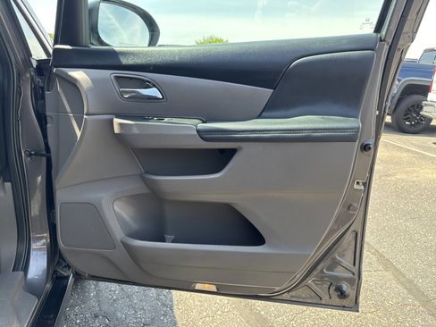 Used 2016 Honda Odyssey EX-L image 26