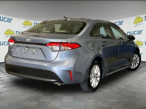 Used 2023 Toyota Corolla LE w/ LE Premium Package FWD image 6